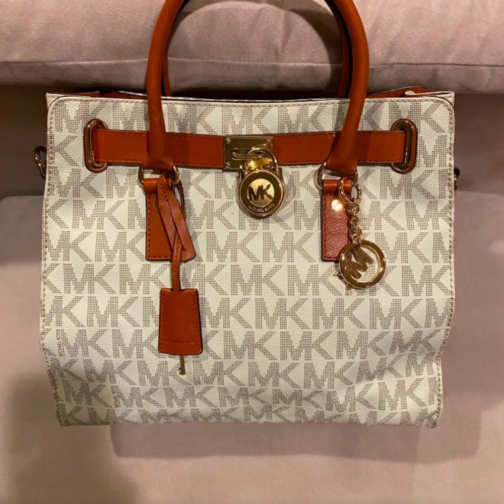 Michael Kors big size purse